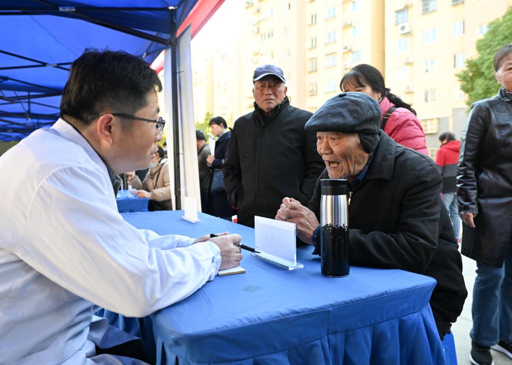 扬州市广陵区科技镇长团“引智赋能行动”在汤汪街道举办